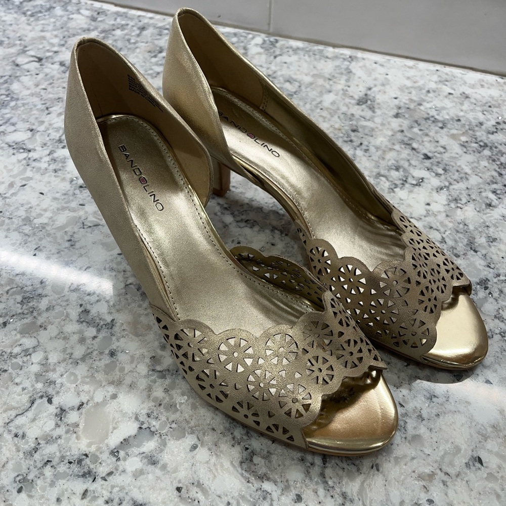 Bandolino Gold Dress Pump